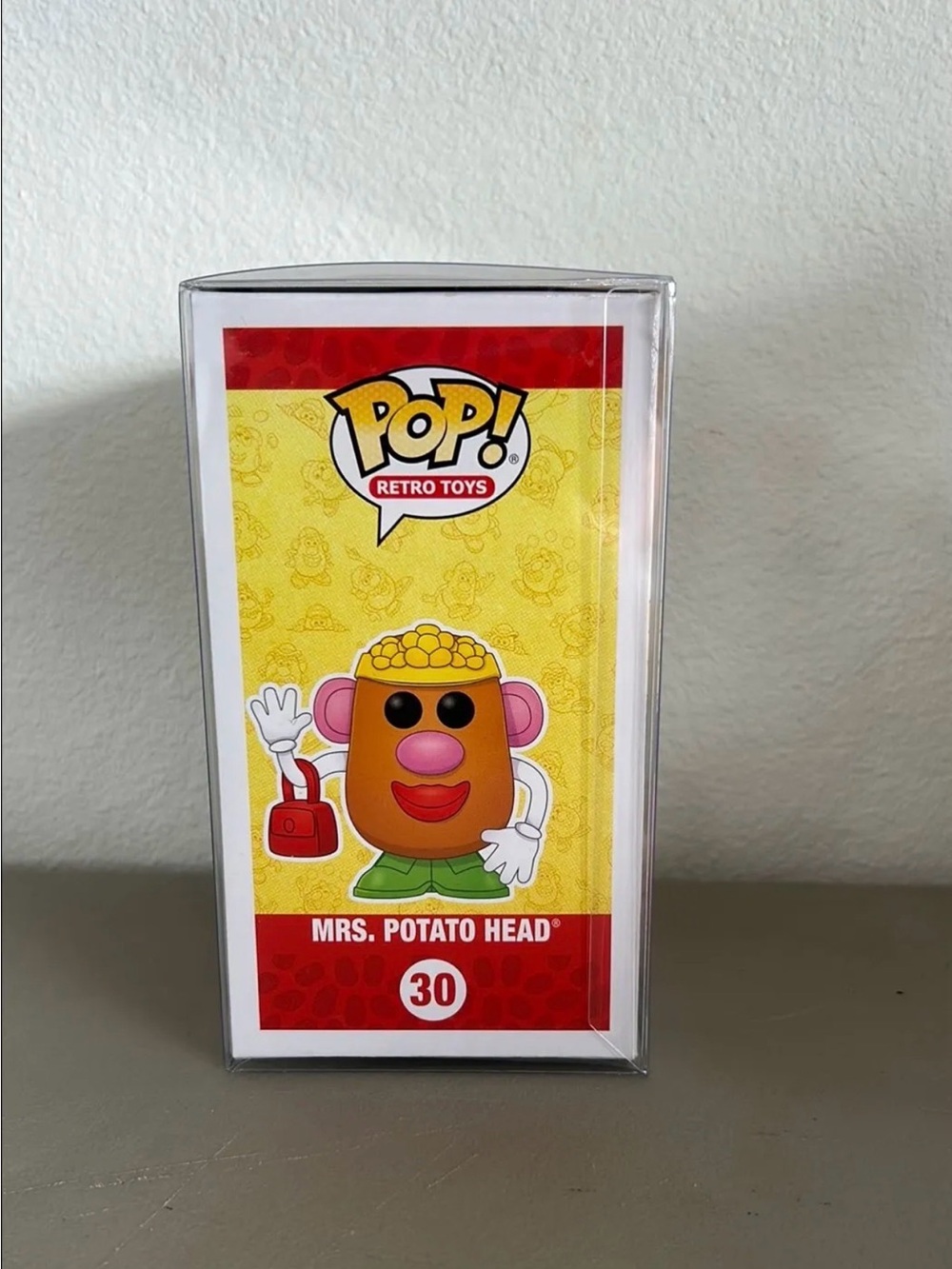 Funko POP! Mrs. Potato Head - Brown, Yellow, Pink - Picture 4 of 8